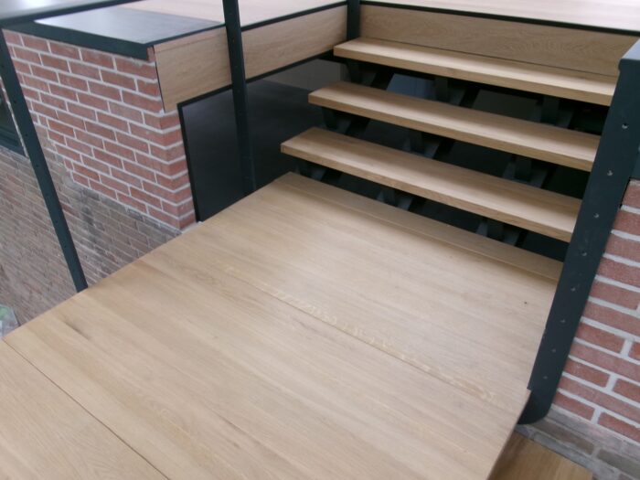 eiken houten traptreden
